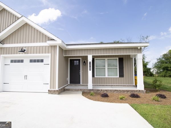 106 Woodsedge Drive, Unit B, Brooklet, GA 30415