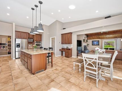 325 Diamond Oaks Rd, Roseville, CA 95678 Photo