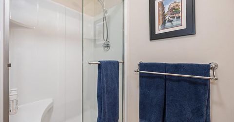 325 Diamond Oaks Rd, Roseville, CA 95678 Photo