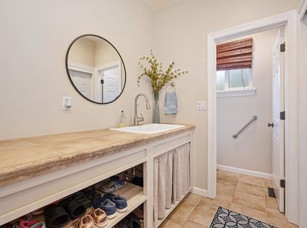 325 Diamond Oaks Rd, Roseville, CA 95678 Photo