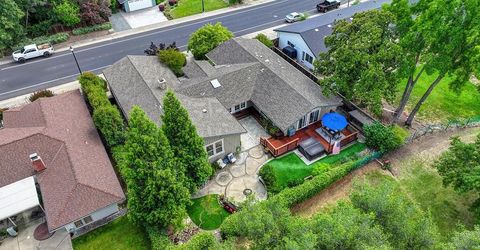 325 Diamond Oaks Rd, Roseville, CA 95678 Photo