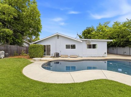 8538 Everglade Dr, Sacramento, CA 95826 Photo
