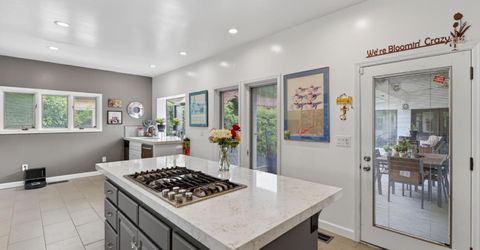 2612 Huntington Rd, Sacramento, CA 95864 Photo