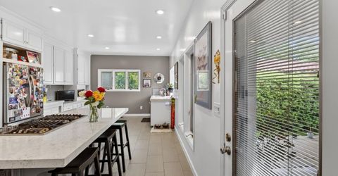 2612 Huntington Rd, Sacramento, CA 95864 Photo