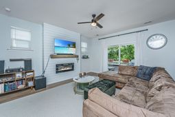 631 Mclernon Trace photo 4