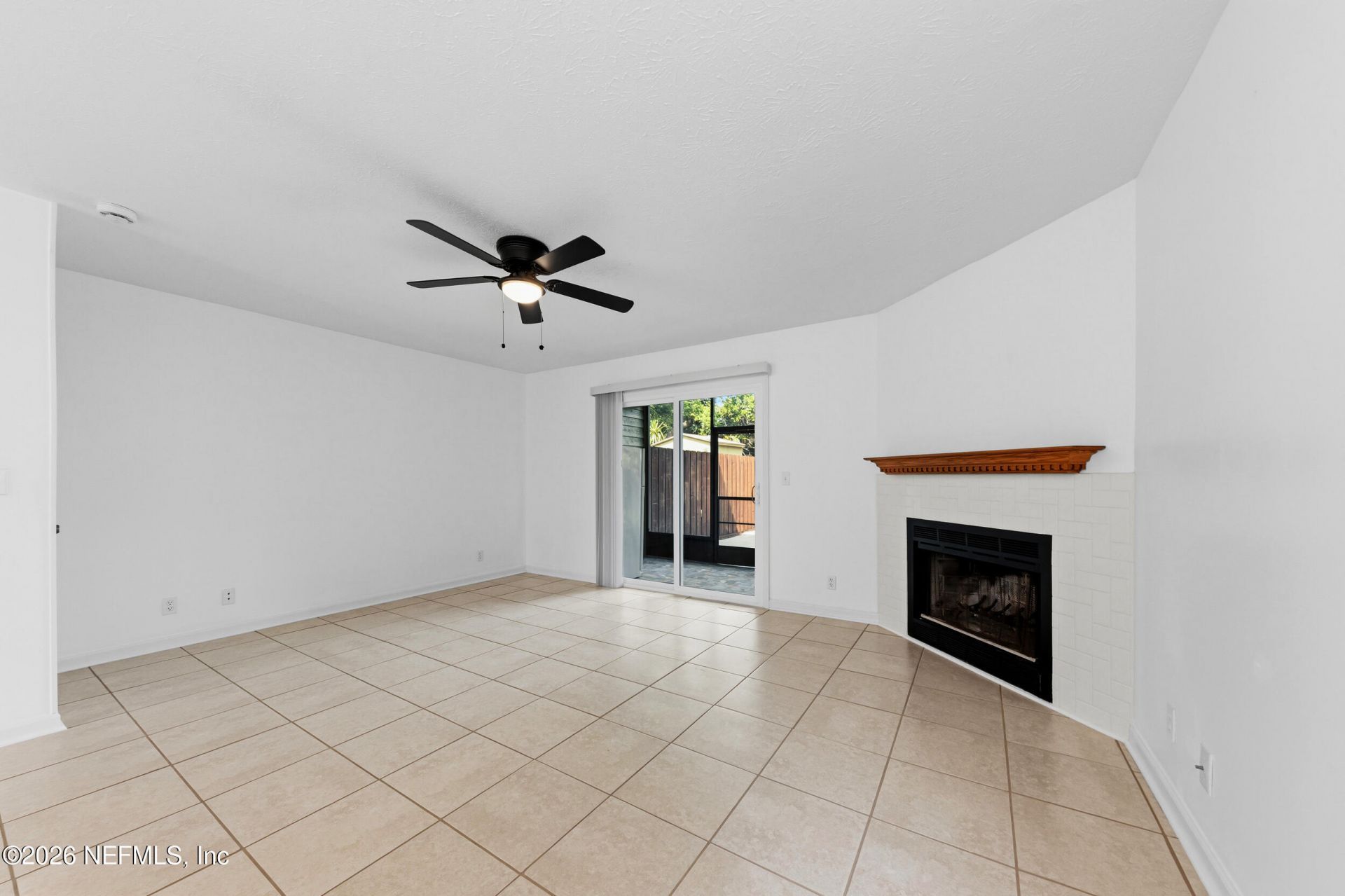1927 Main Street, Atlantic Beach, FL 32233 Photo