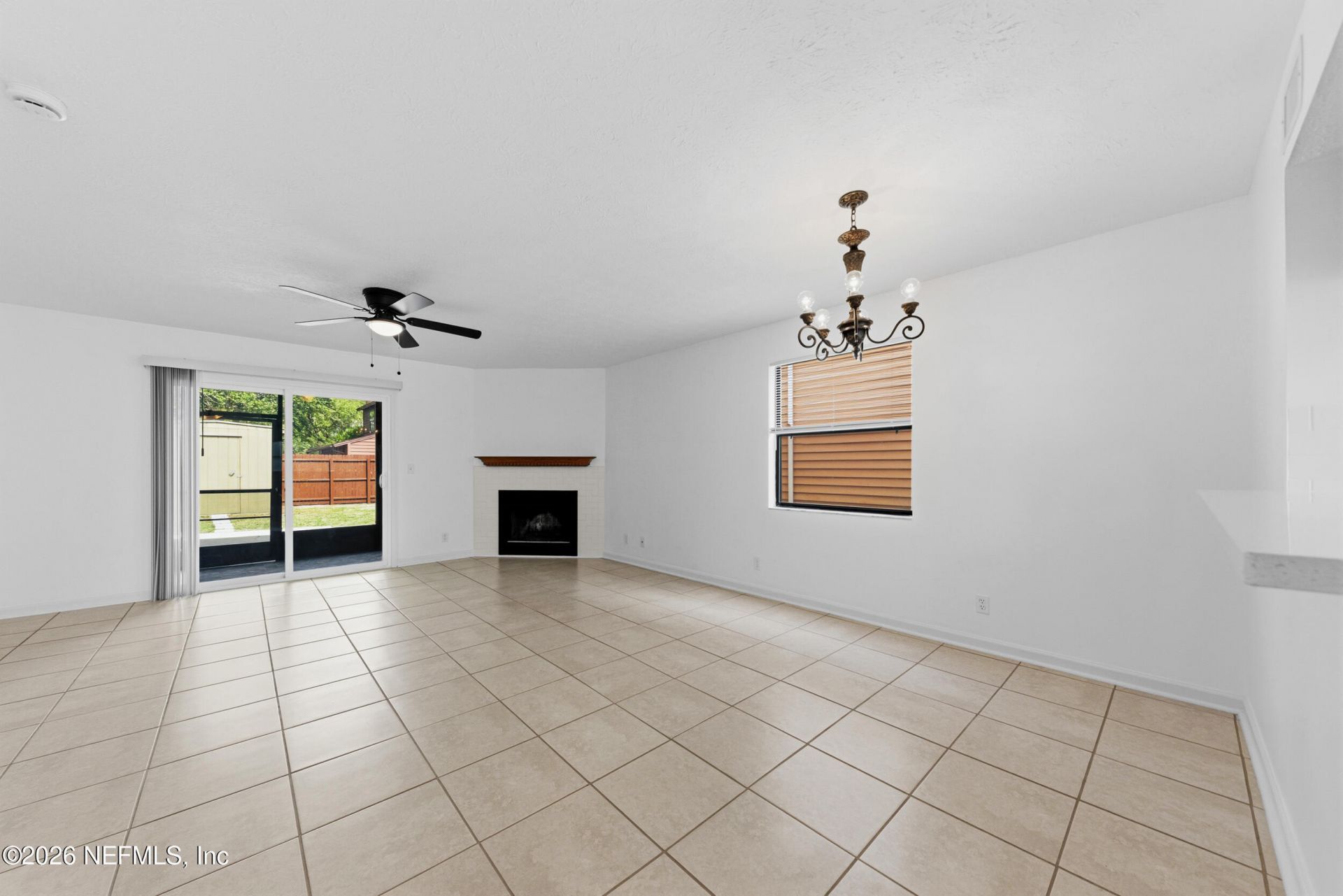 1927 Main Street, Atlantic Beach, FL 32233 Photo