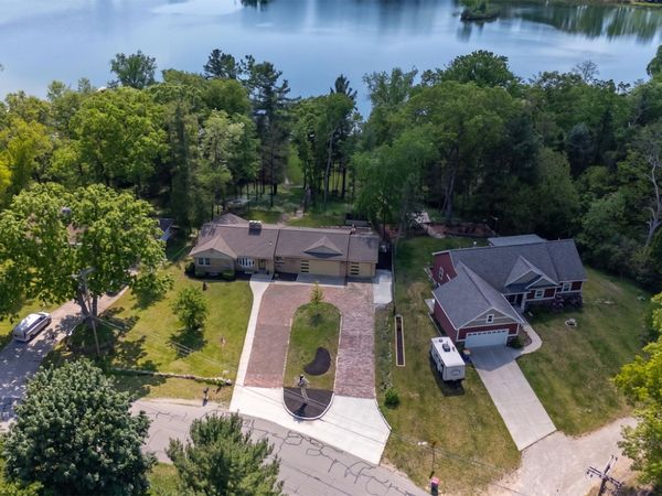3311 Dorais Drive NE, Grand Rapids, MI 49525