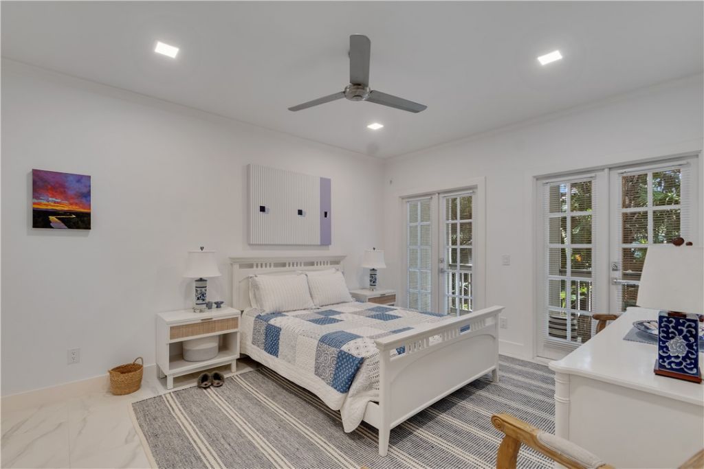 1175 Winding Oaks Circle E, Unit 202, Vero Beach, FL 32963 Photo