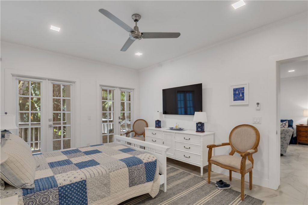 1175 Winding Oaks Circle E, Unit 202, Vero Beach, FL 32963 Photo