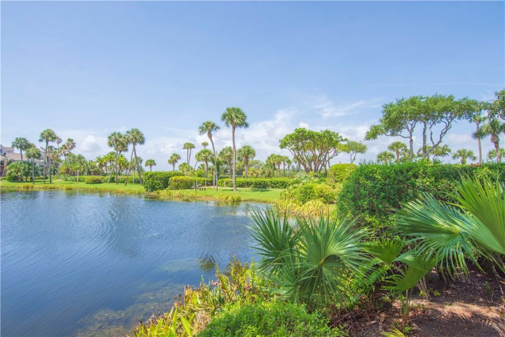 1175 Winding Oaks Circle E, Unit 202, Vero Beach, FL 32963 Photo