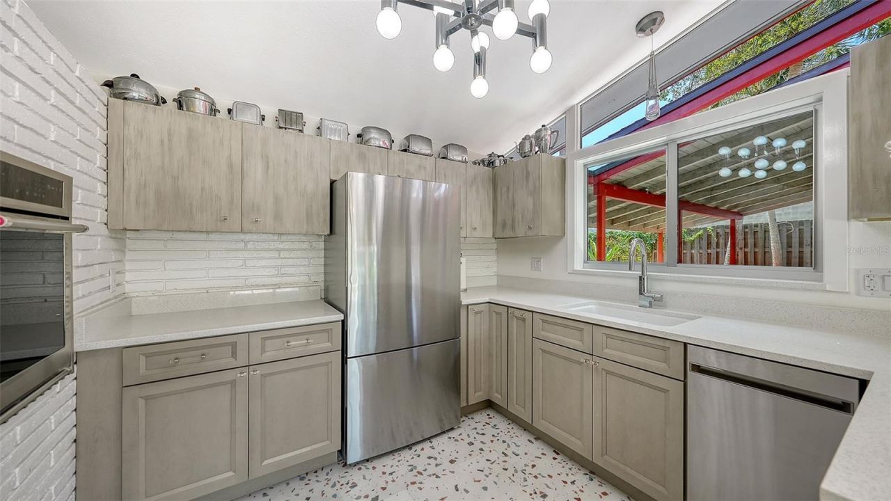 4830 Higel Avenue, Sarasota, FL 34242 Photo