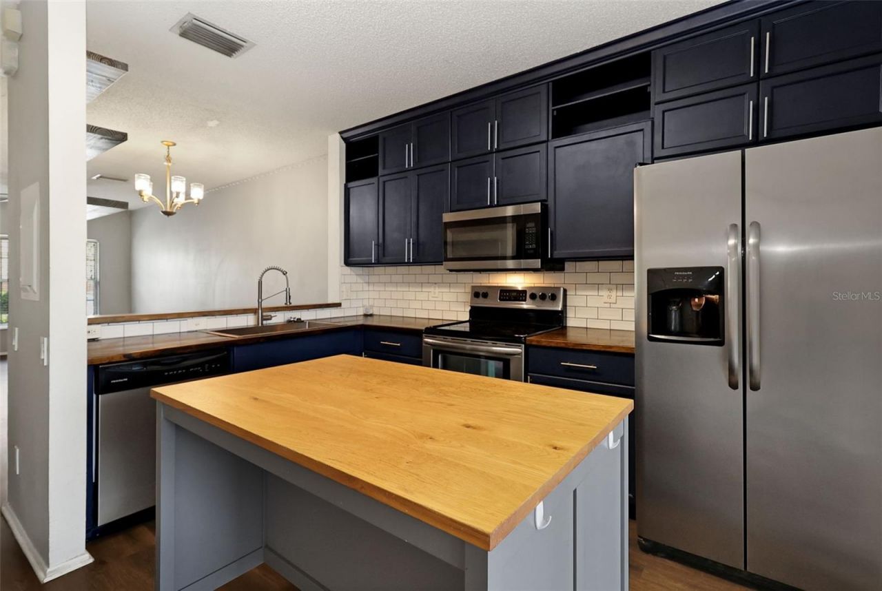 6367 Bayside Key Drive, Tampa, FL 33615 Photo