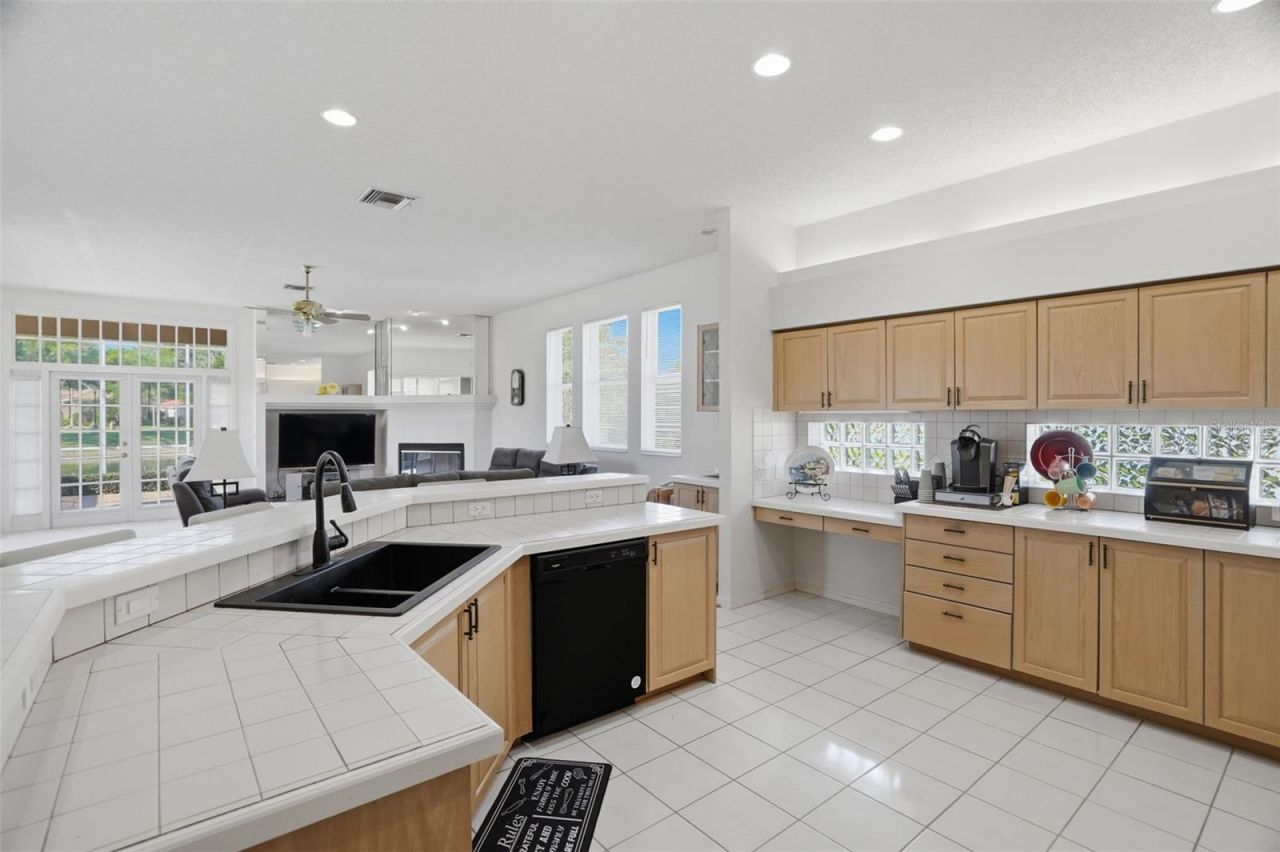 3166 Sterling Street, Tarpon Springs, FL 34688 Photo