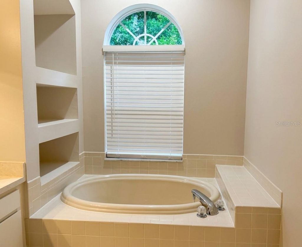 1625 Powder Ridge Drive, Valrico, FL 33594 Photo