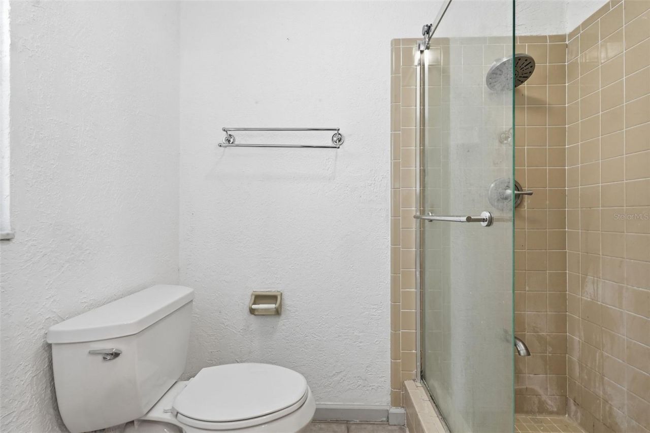 1303 Wallwood Drive, Brandon, FL 33510 Photo