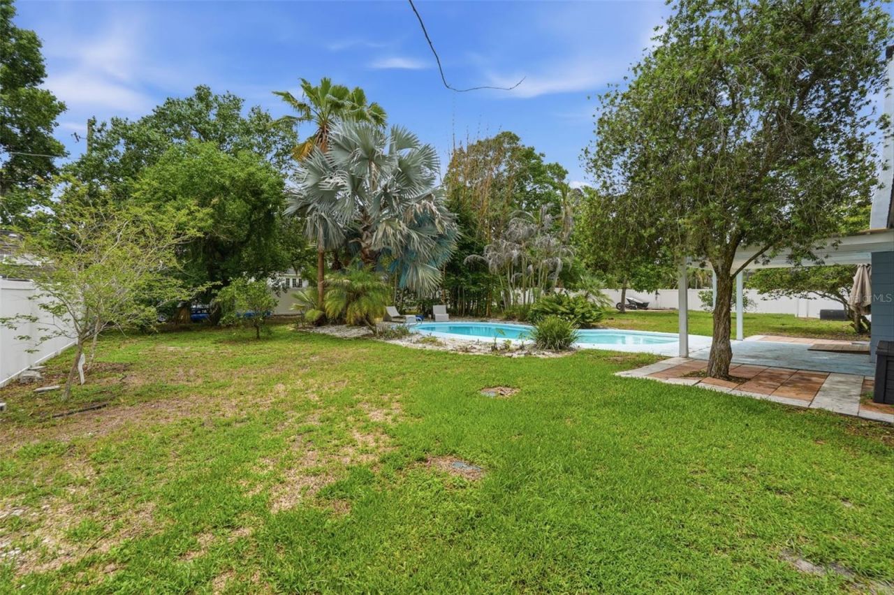 1303 Wallwood Drive, Brandon, FL 33510 Photo