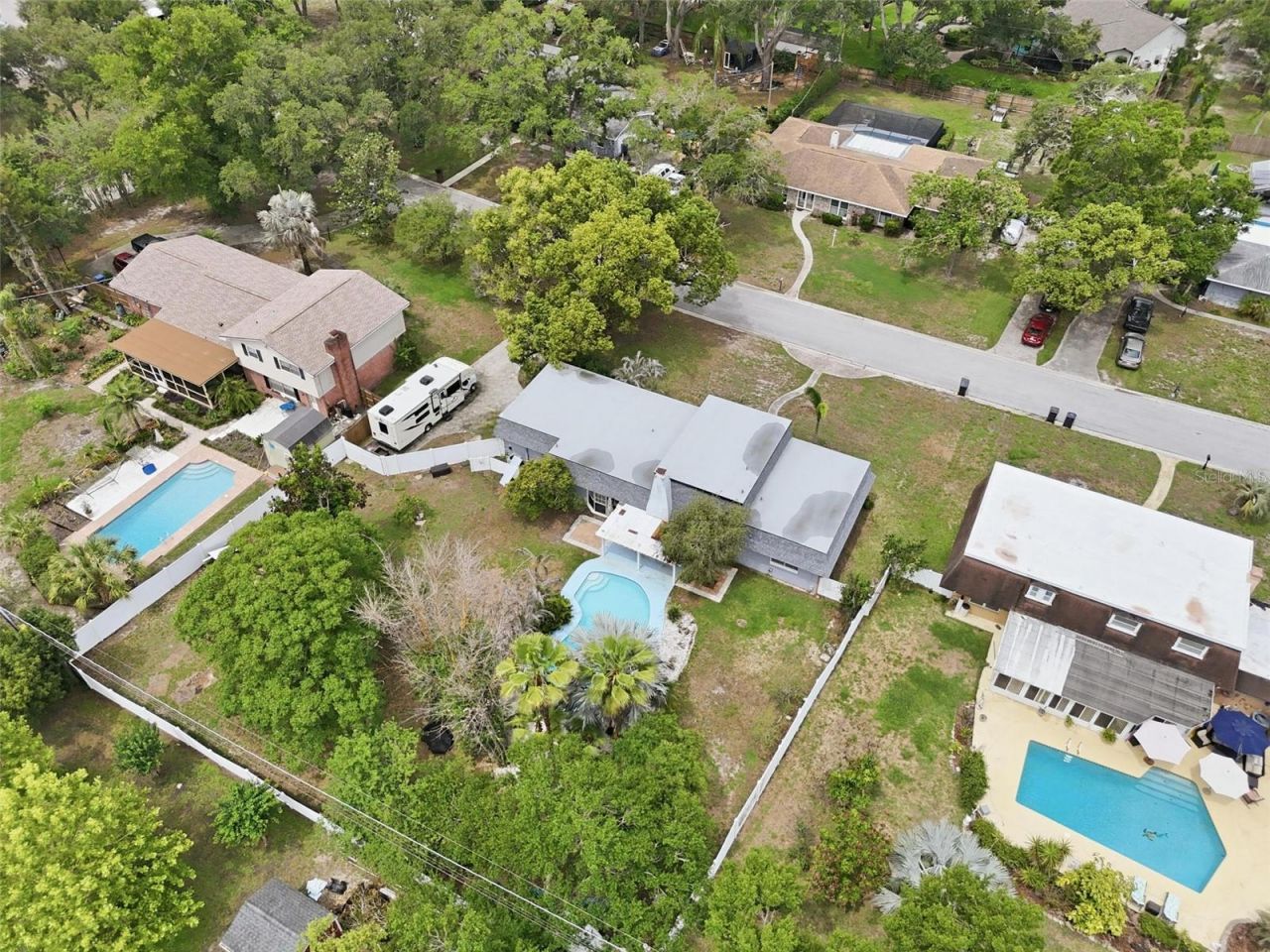 1303 Wallwood Drive, Brandon, FL 33510 Photo