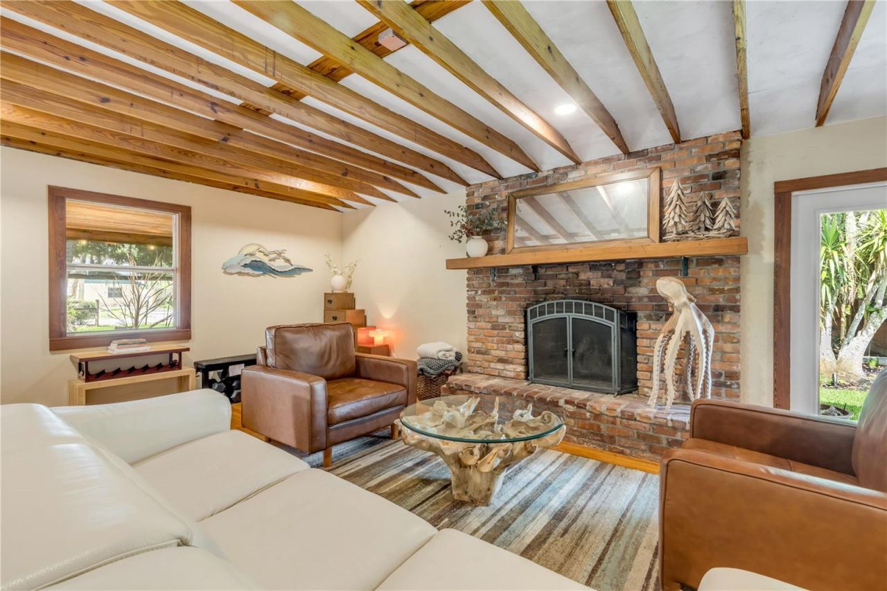 233 W Ariel Road, Edgewater, FL 32141 Photo
