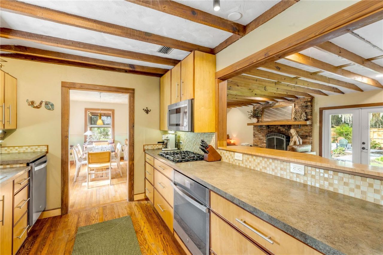 233 W Ariel Road, Edgewater, FL 32141 Photo