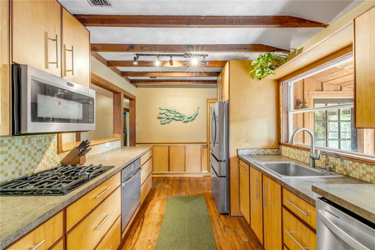 233 W Ariel Road, Edgewater, FL 32141 Photo