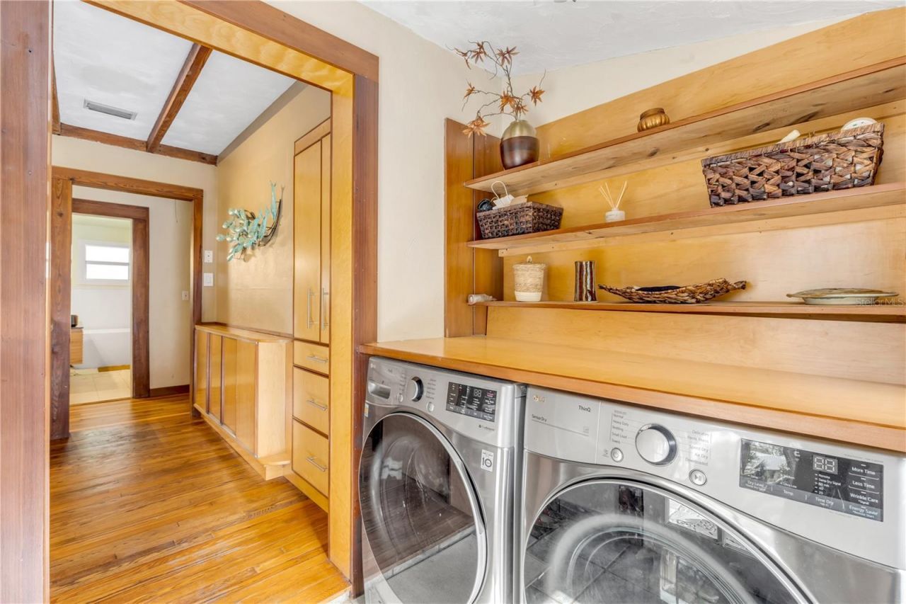 233 W Ariel Road, Edgewater, FL 32141 Photo