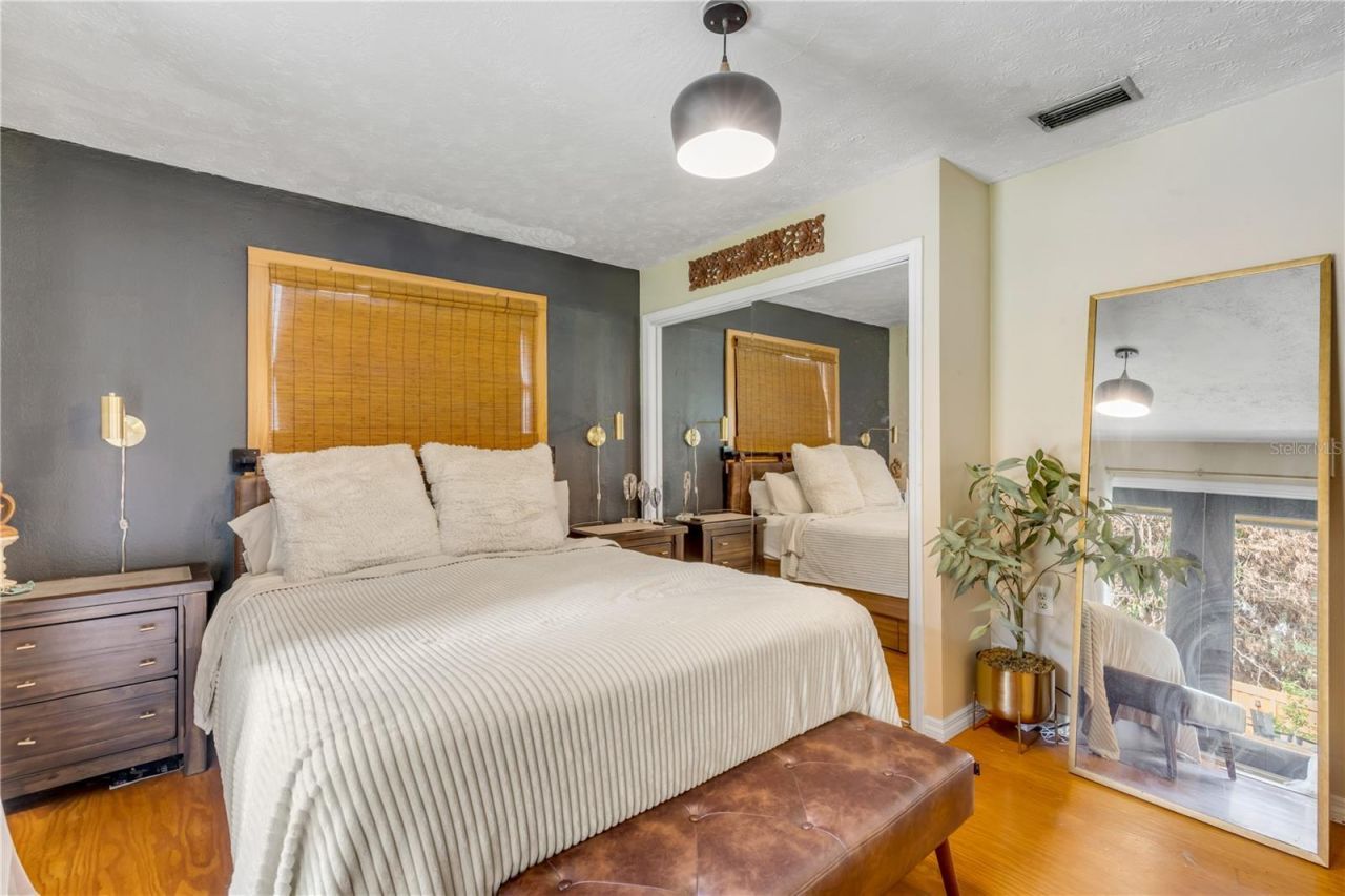 233 W Ariel Road, Edgewater, FL 32141 Photo