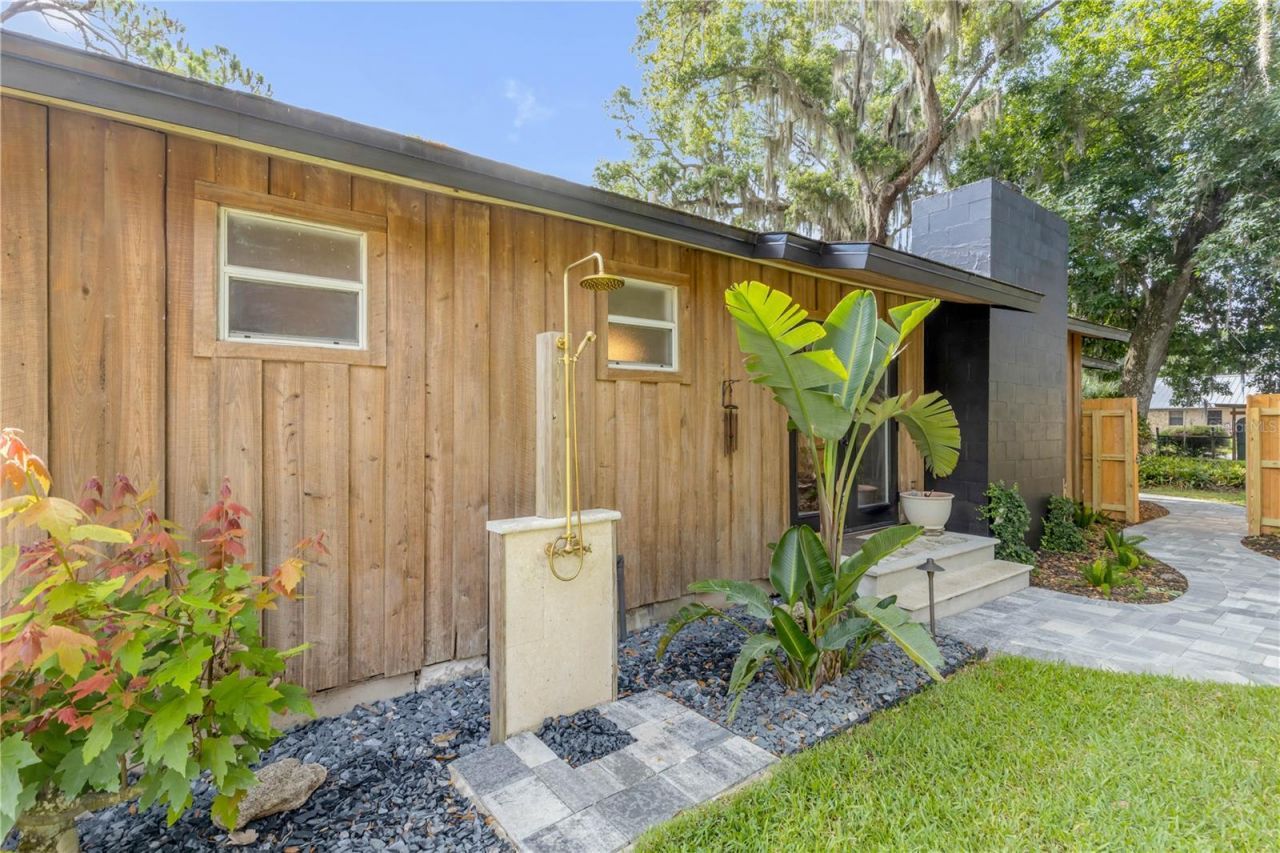 233 W Ariel Road, Edgewater, FL 32141 Photo