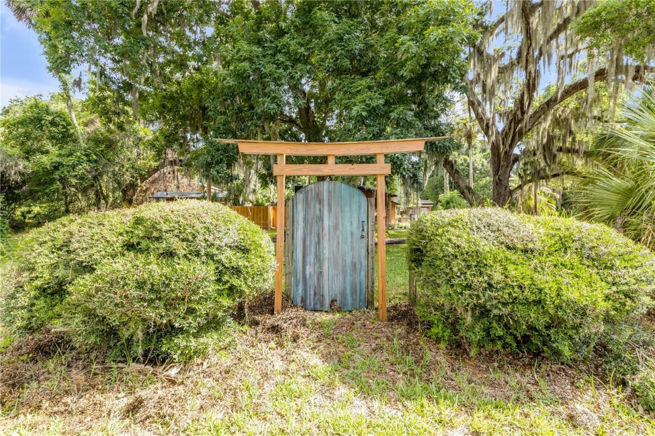 233 W Ariel Road, Edgewater, FL 32141 Photo