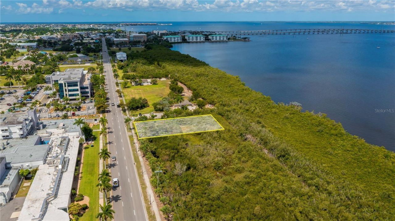 806 E Marion Avenue, Punta Gorda, FL 33950 Photo
