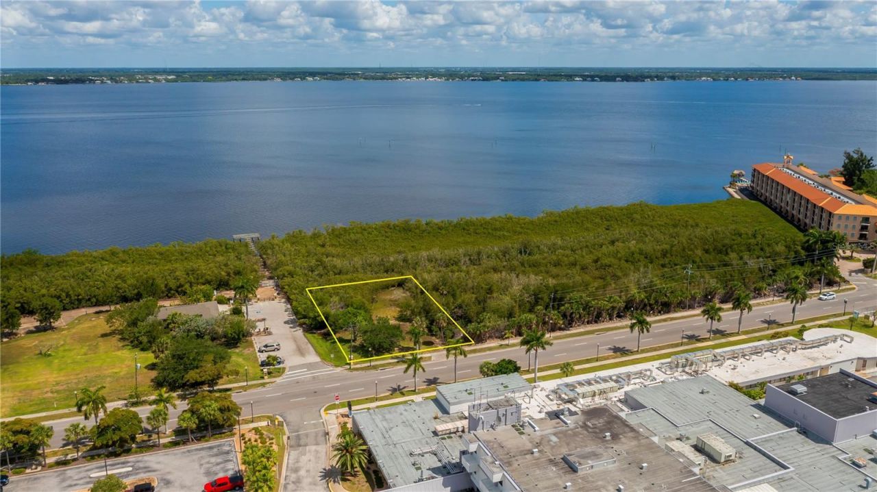 806 E Marion Avenue, Punta Gorda, FL 33950 Photo