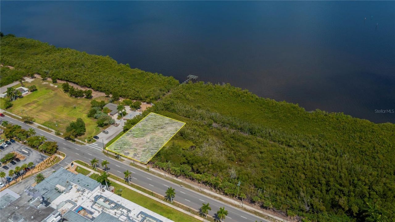806 E Marion Avenue, Punta Gorda, FL 33950 Photo
