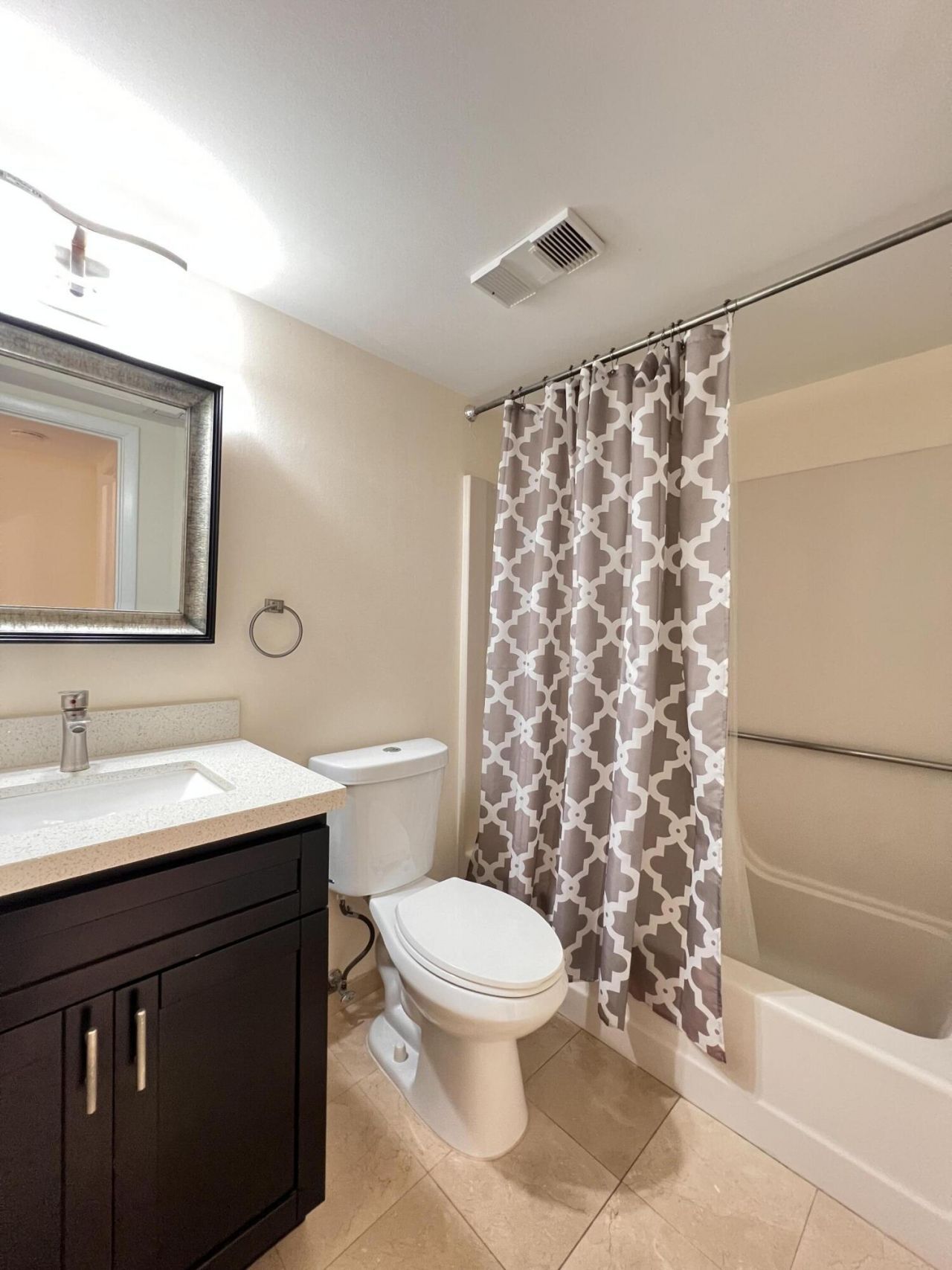 21911 Lake Forest Circle, Unit 206, Boca Raton, FL 33433 Photo