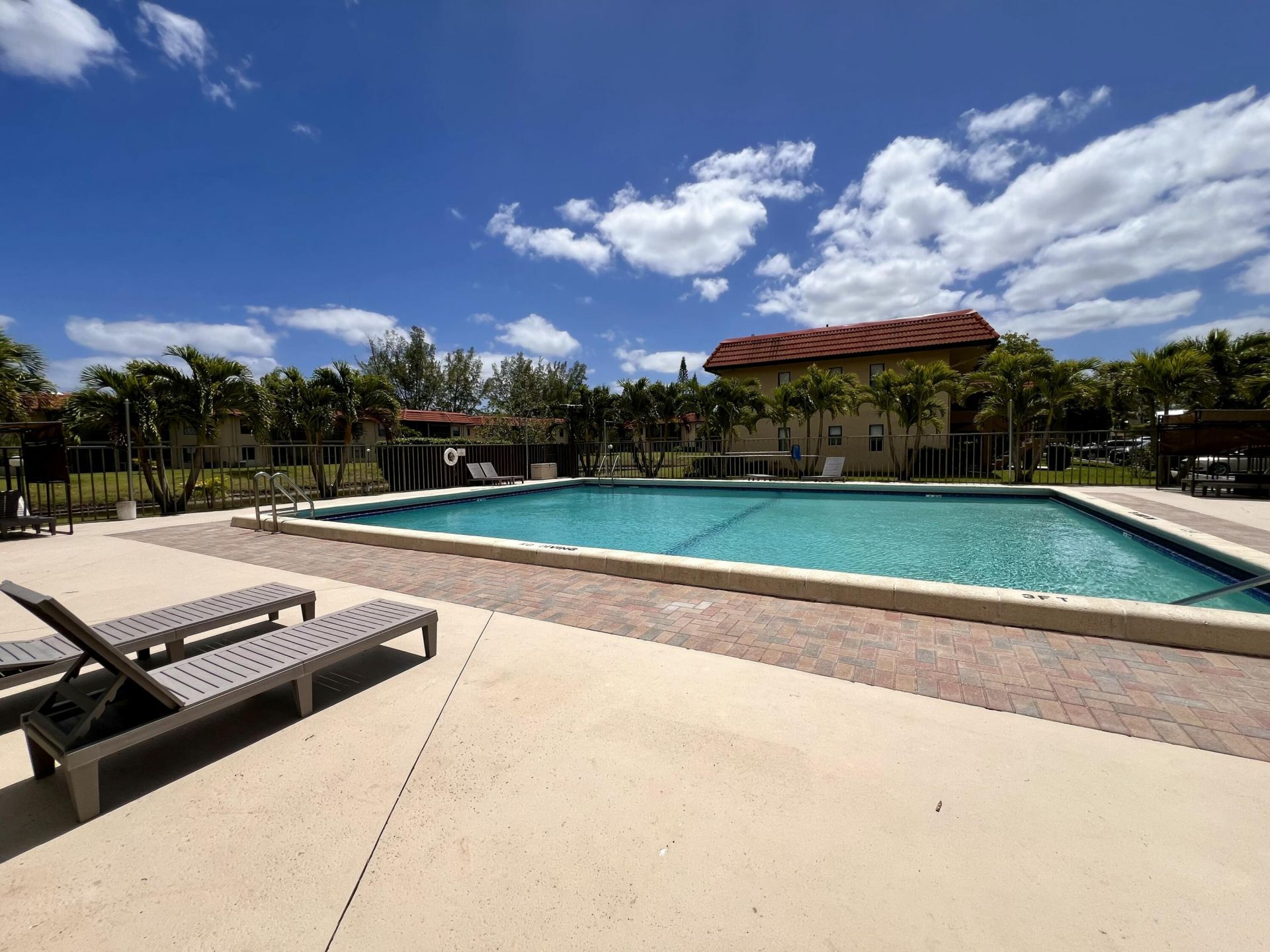 21911 Lake Forest Circle, Unit 206, Boca Raton, FL 33433 Photo