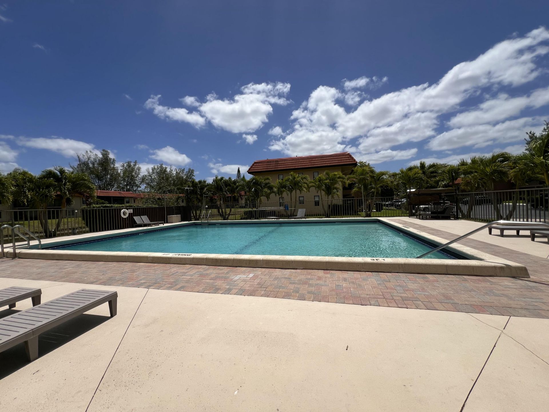 21911 Lake Forest Circle, Unit 206, Boca Raton, FL 33433 Photo