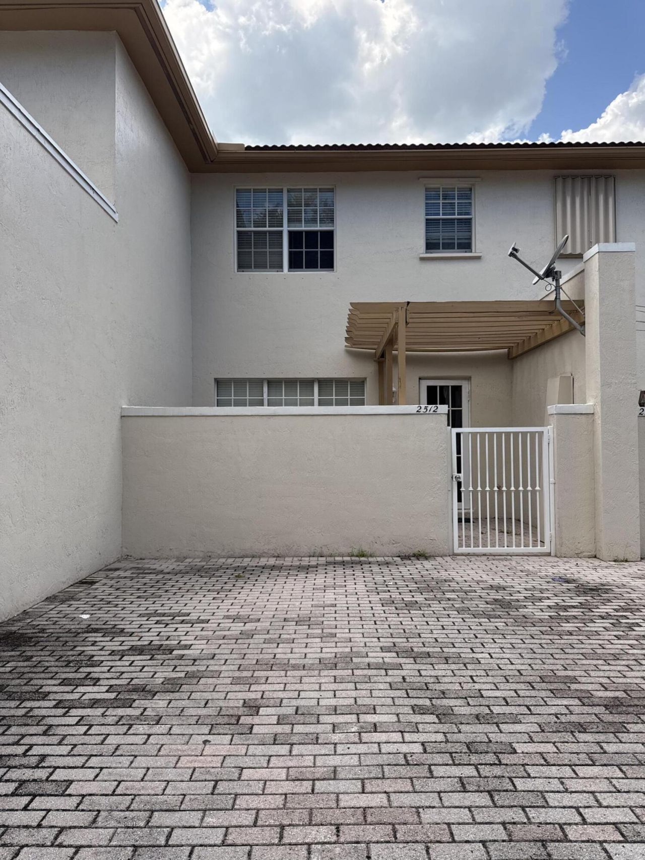 2512 NW 4th Street, Boynton Beach, FL 33426 Photo