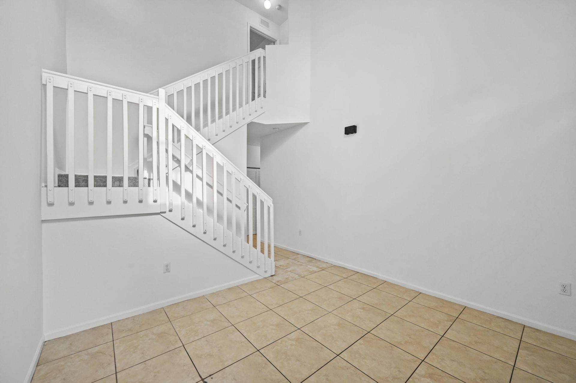 304 N Palm Villas Way, Palm Springs, FL 33461 Photo
