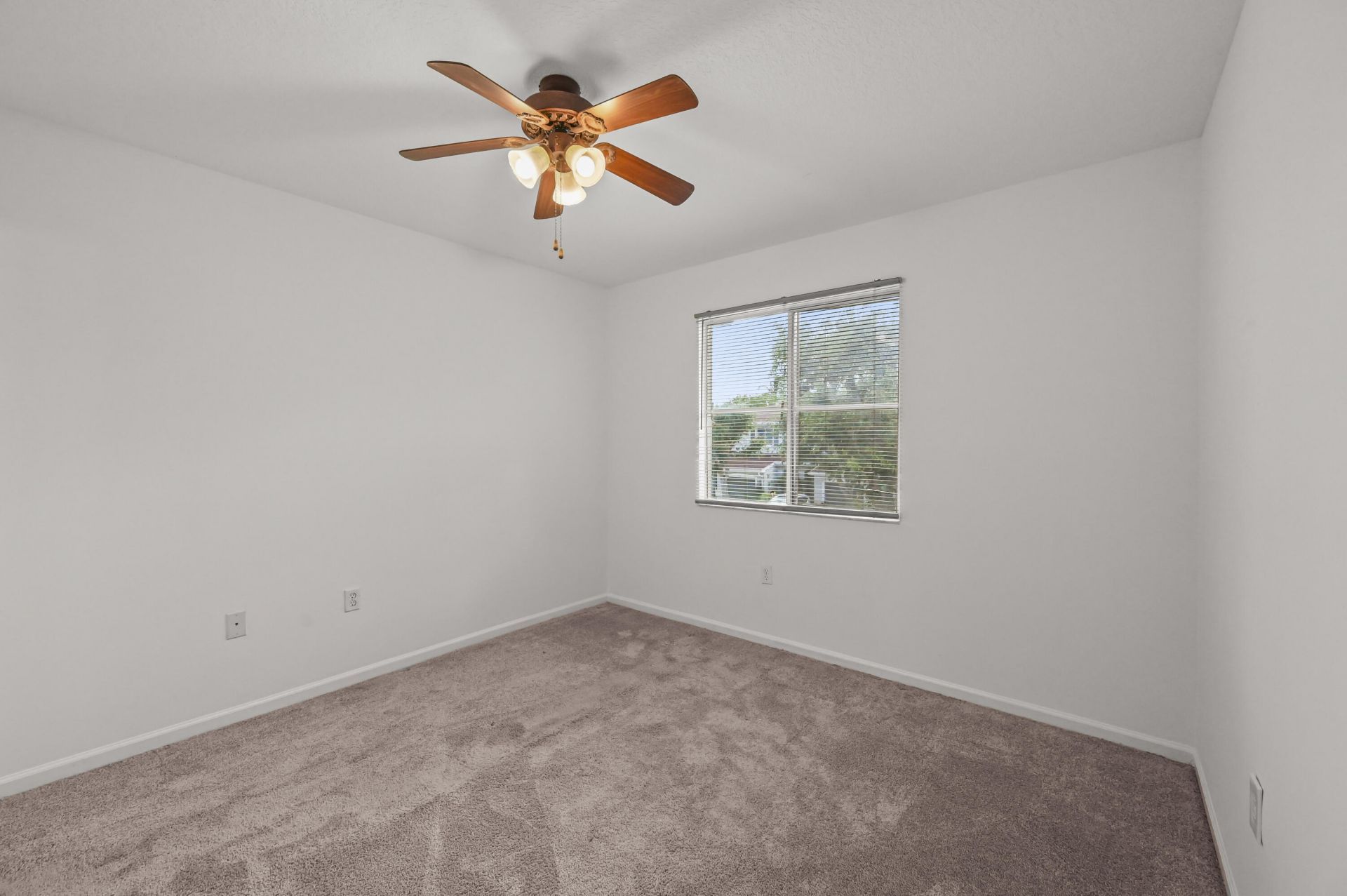 304 N Palm Villas Way, Palm Springs, FL 33461 Photo