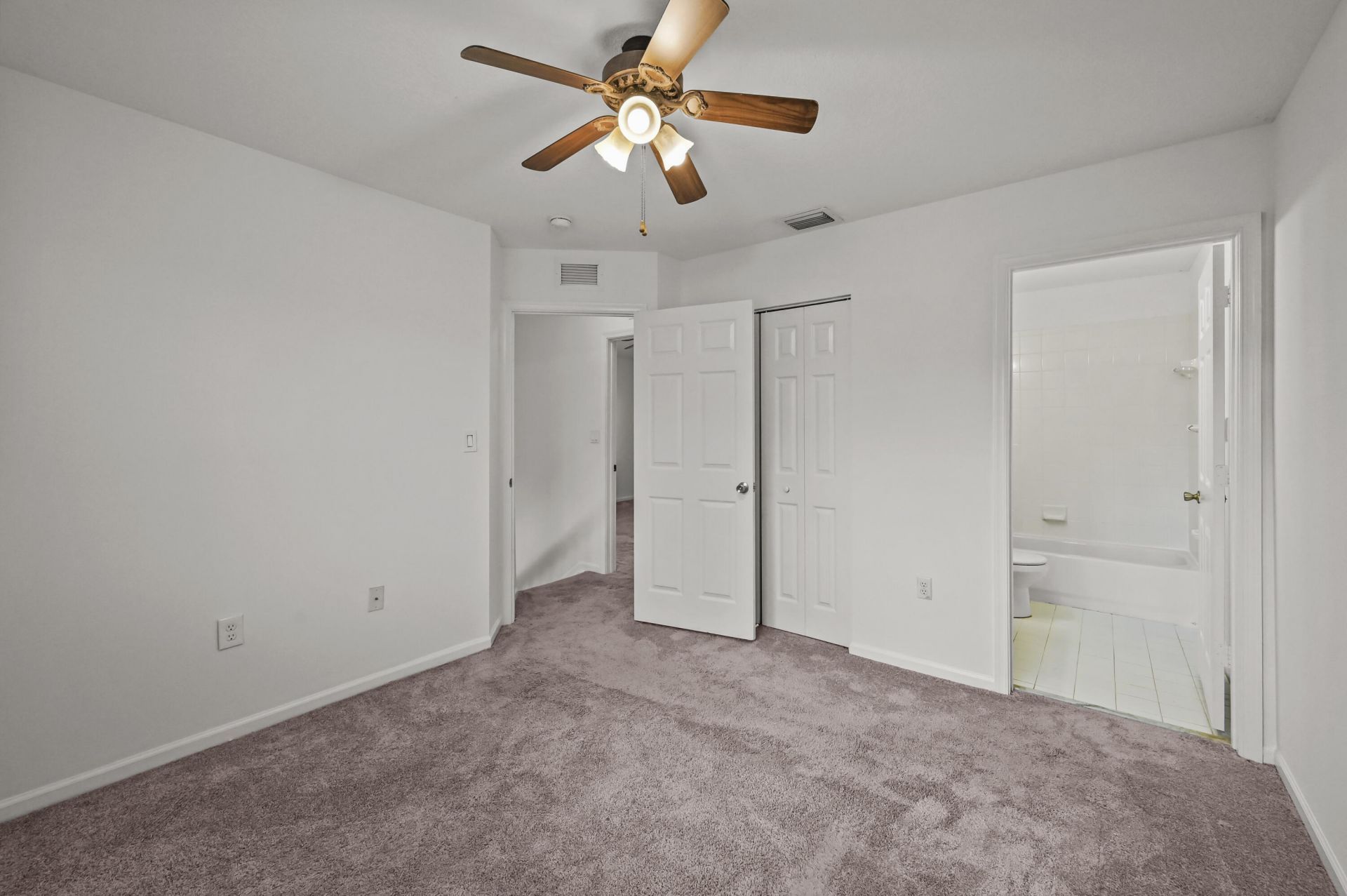 304 N Palm Villas Way, Palm Springs, FL 33461 Photo