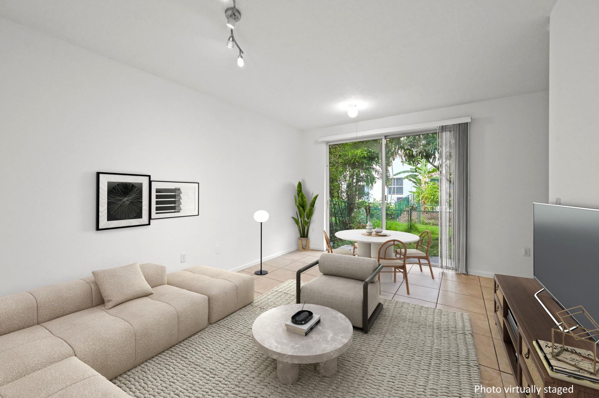 304 N Palm Villas Way, Palm Springs, FL 33461 Photo