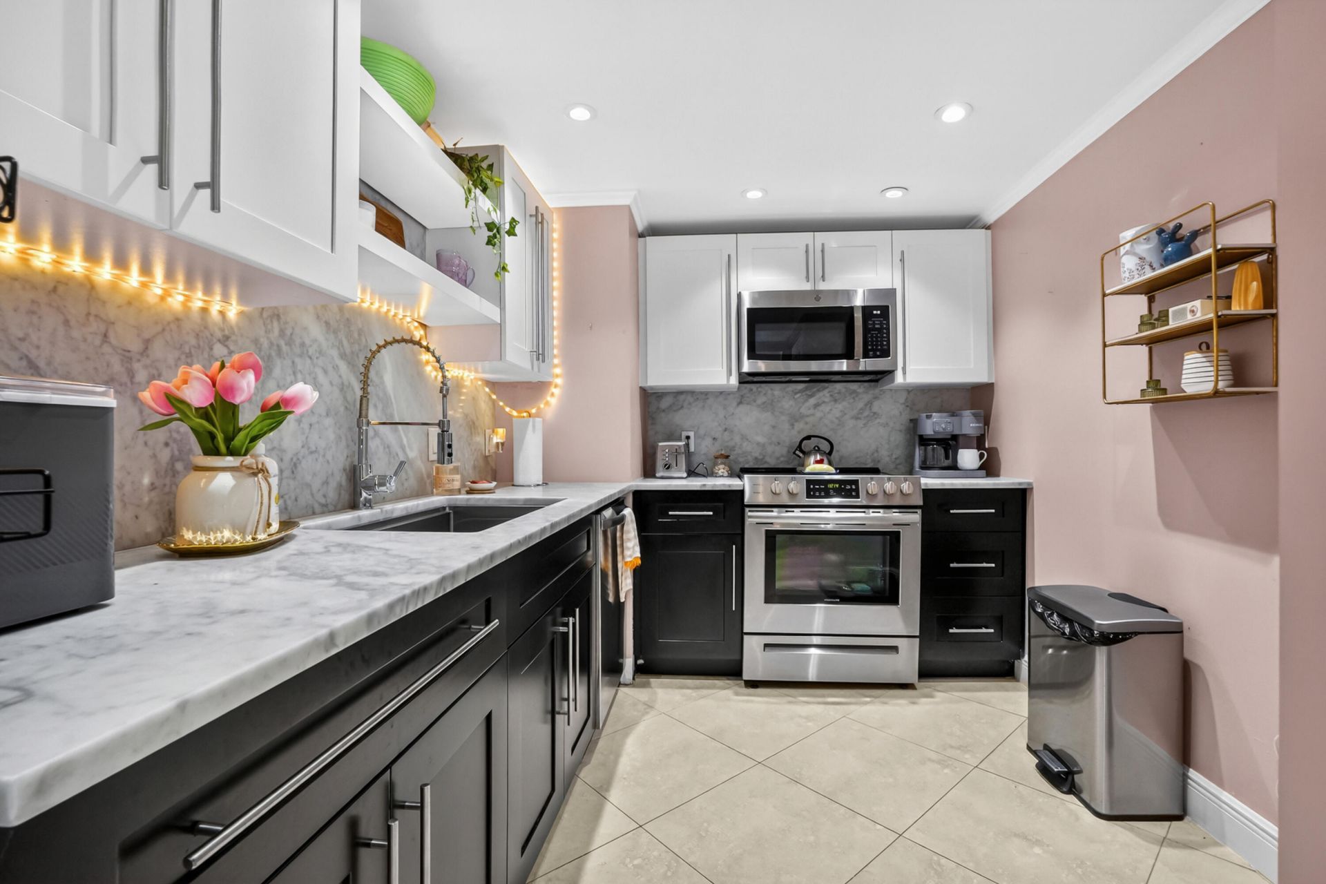 5600 N Flagler Drive, Unit 1106, West Palm Beach, FL 33407 Photo