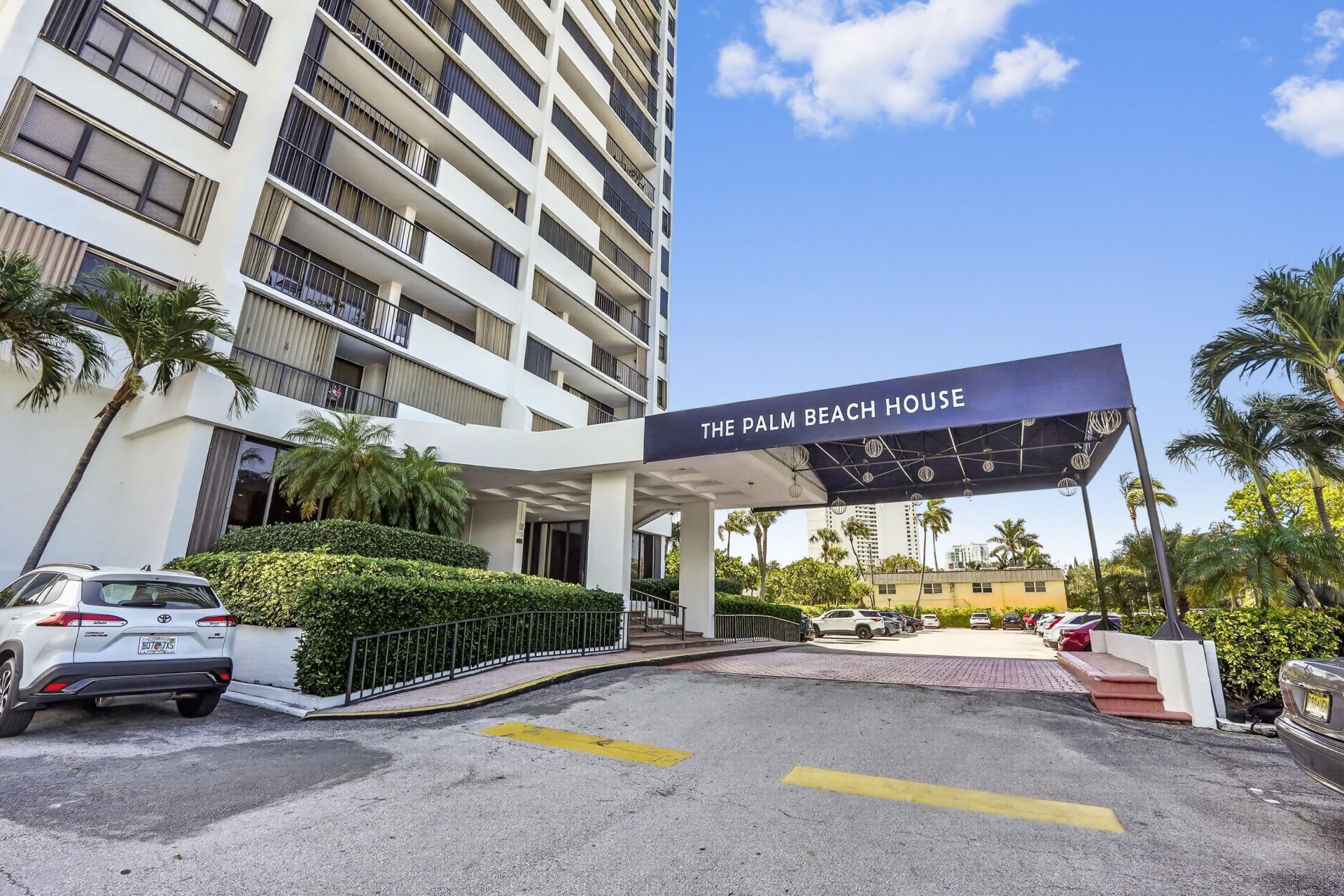 5600 N Flagler Drive, Unit 1106, West Palm Beach, FL 33407 Photo