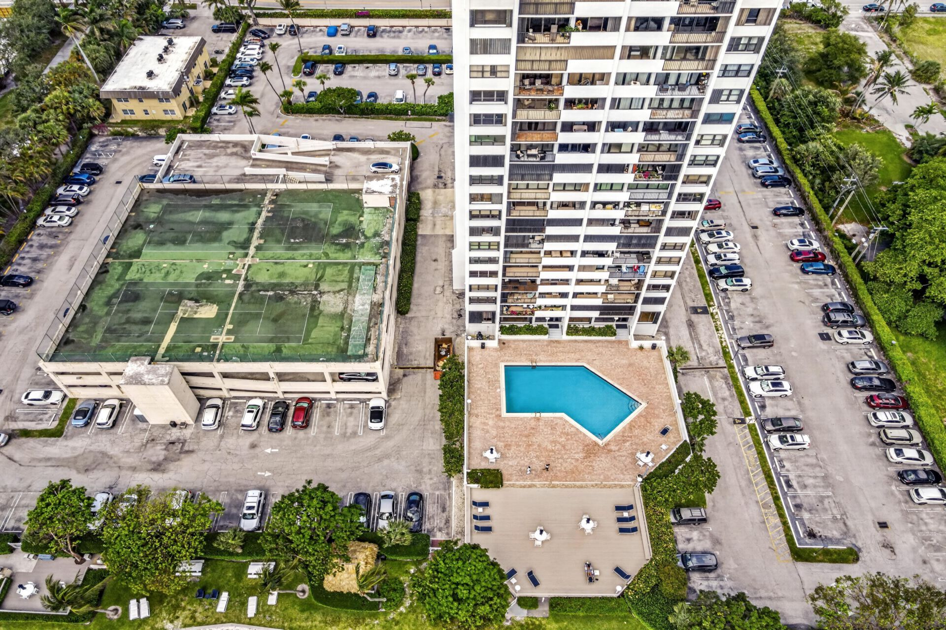 5600 N Flagler Drive, Unit 1106, West Palm Beach, FL 33407 Photo