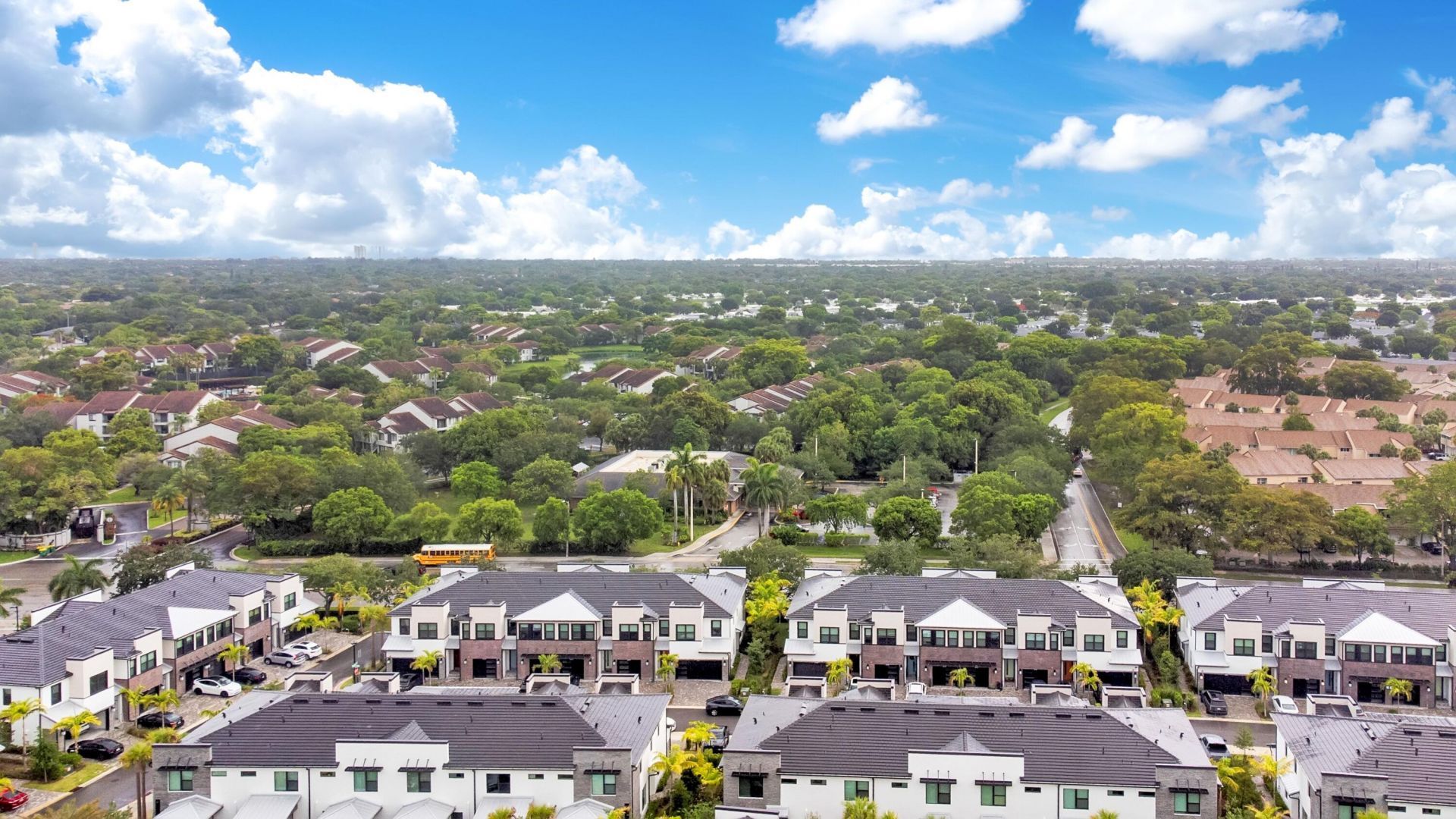 8358 NW 7th Place, Plantation, FL 33324 Photo