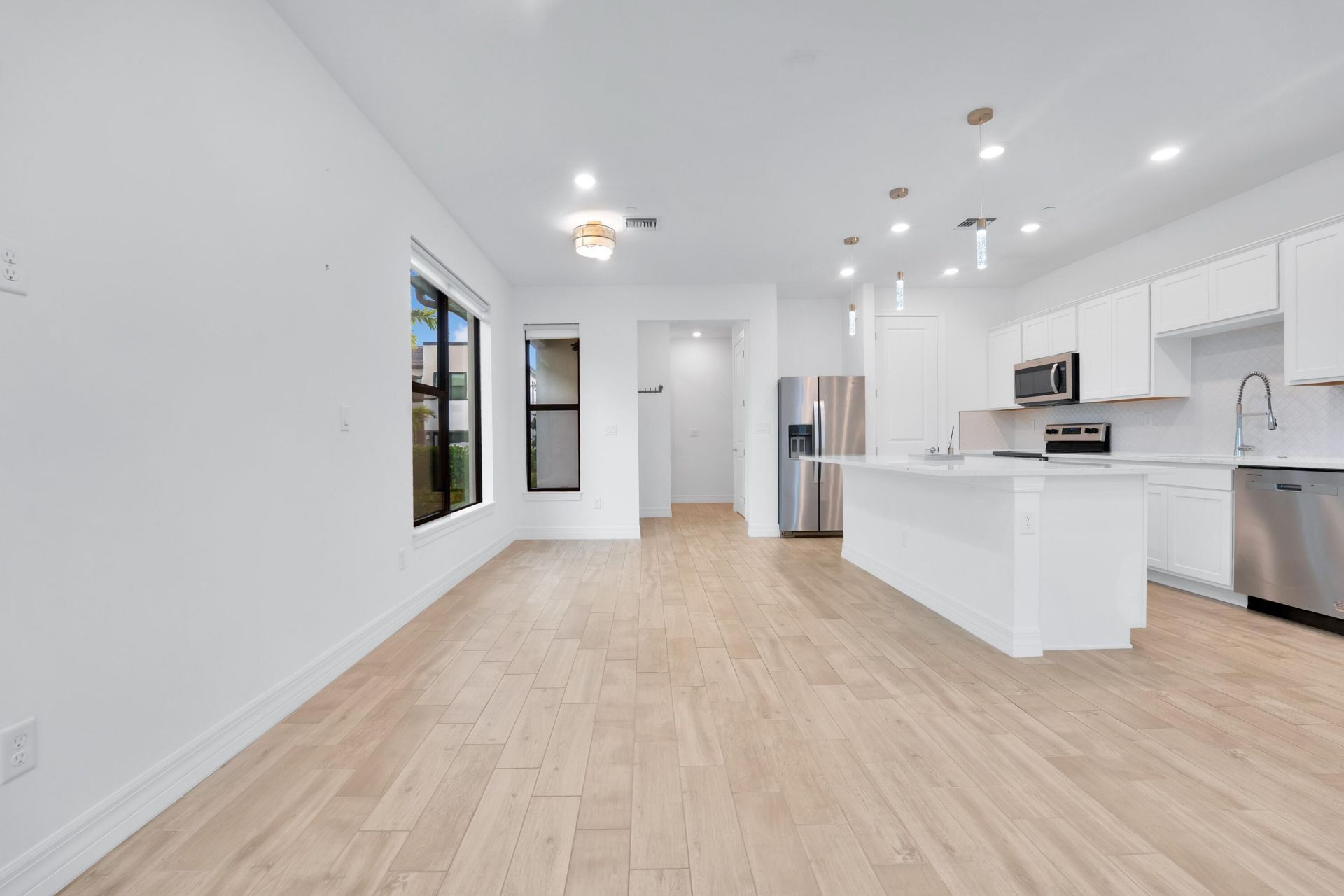 8358 NW 7th Place, Plantation, FL 33324 Photo