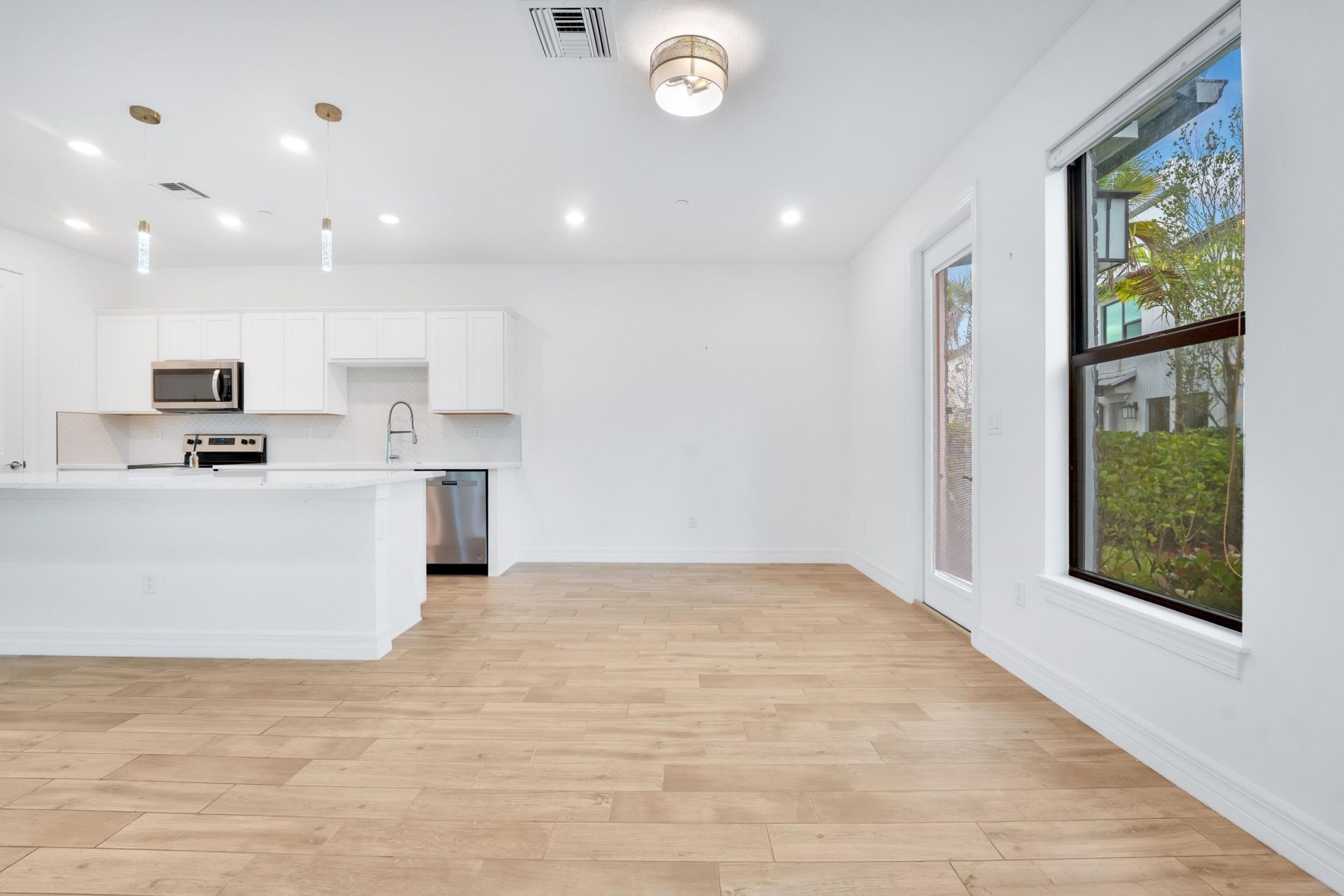8358 NW 7th Place, Plantation, FL 33324 Photo