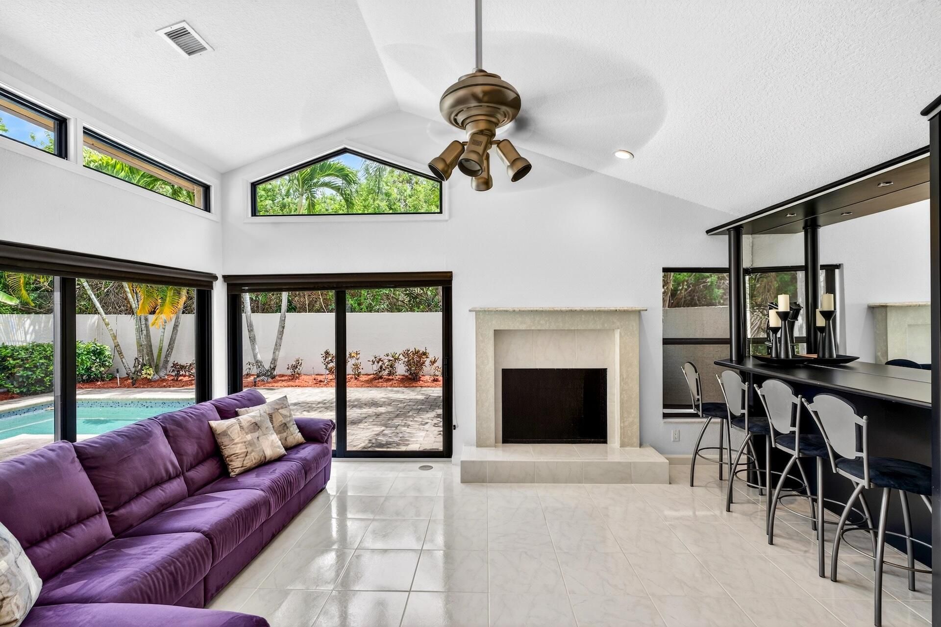 21849 Town Place Drive, Boca Raton, FL 33433 Photo