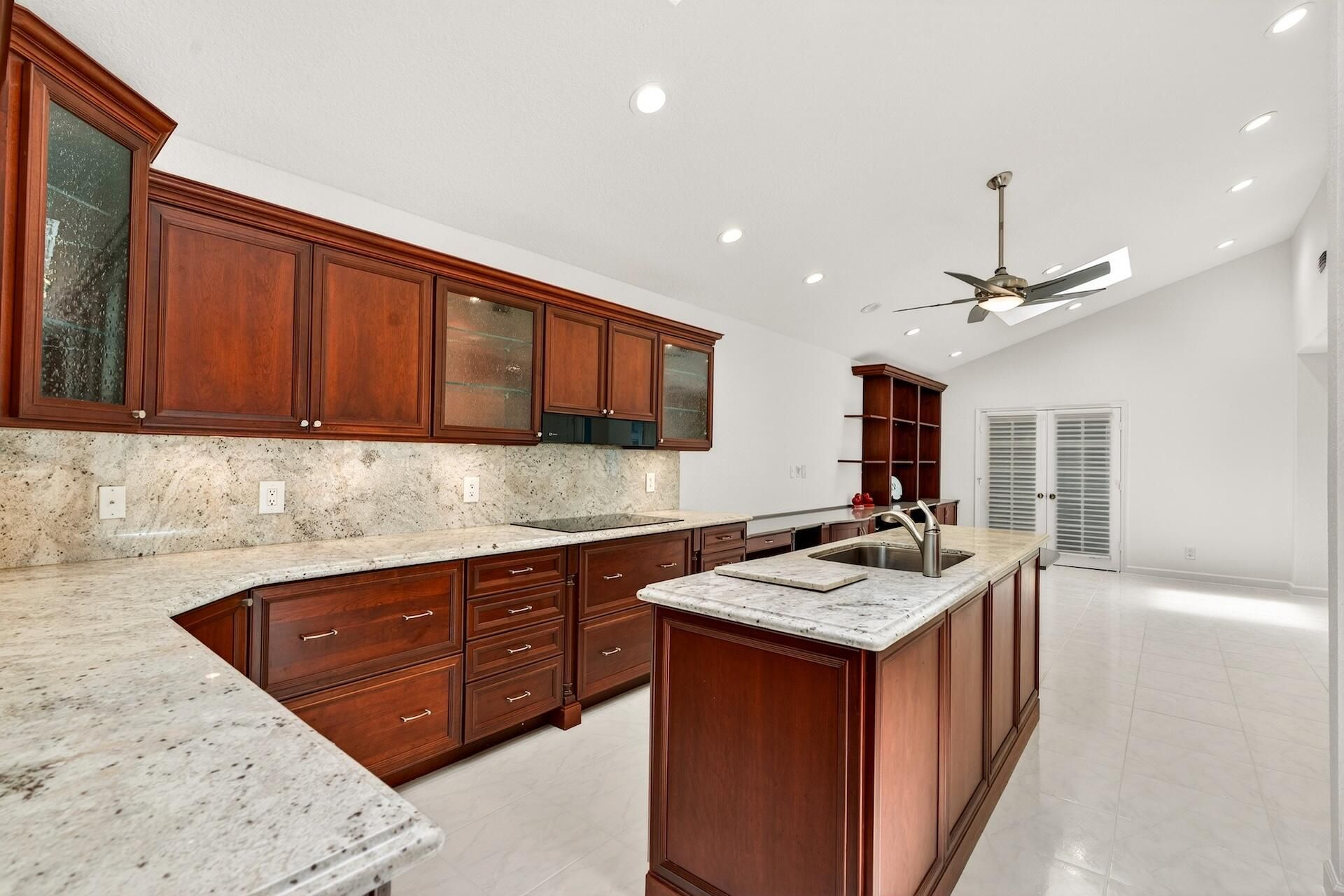 21849 Town Place Drive, Boca Raton, FL 33433 Photo