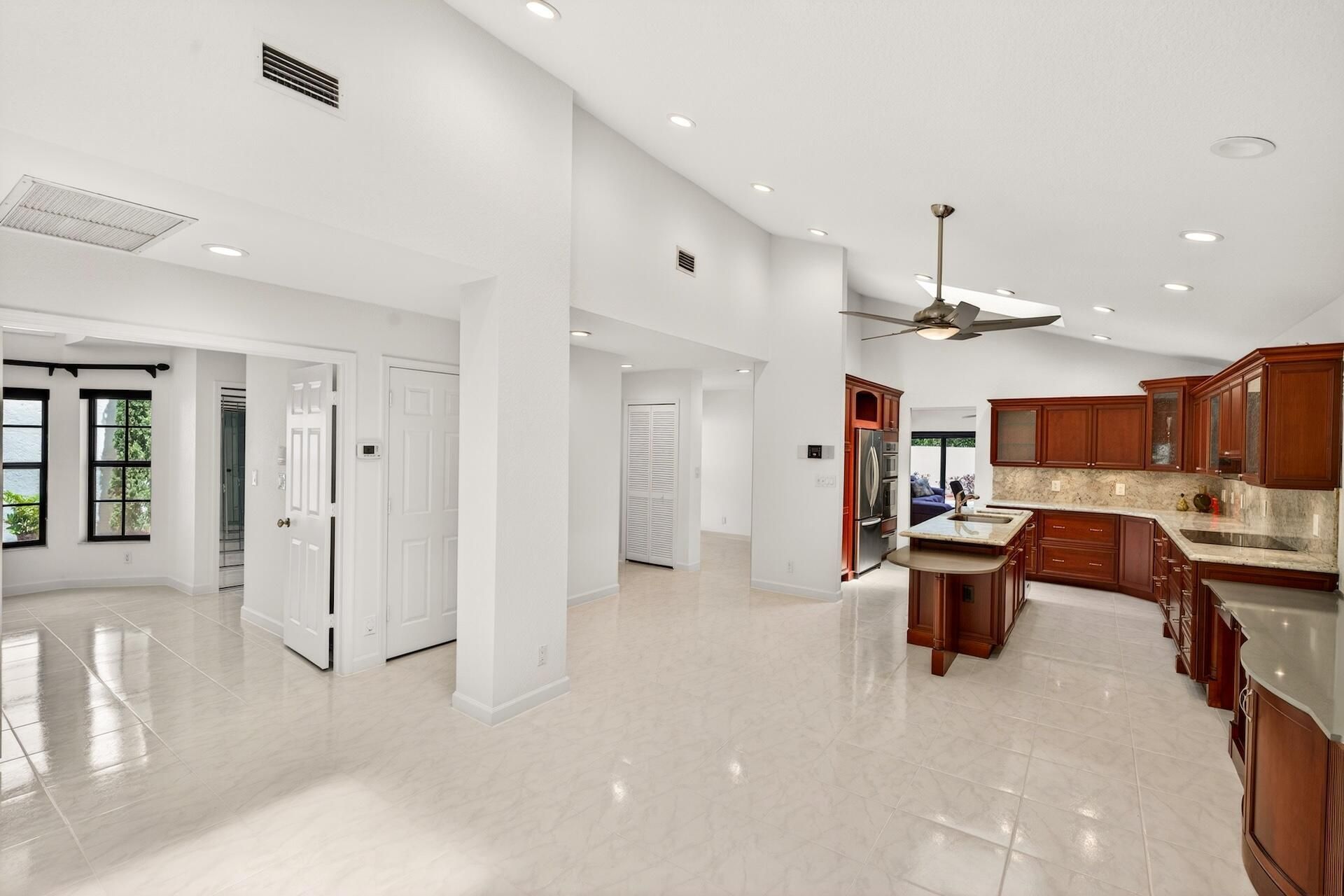21849 Town Place Drive, Boca Raton, FL 33433 Photo