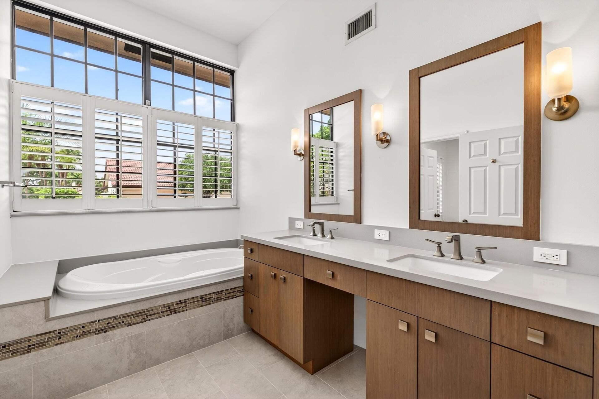 21849 Town Place Drive, Boca Raton, FL 33433 Photo